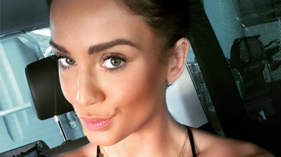 Fans praise Vicky Pattison for 'real' selfie Closer
